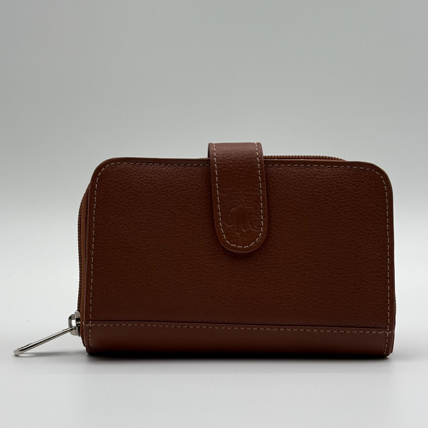 Billetera compacta café claro