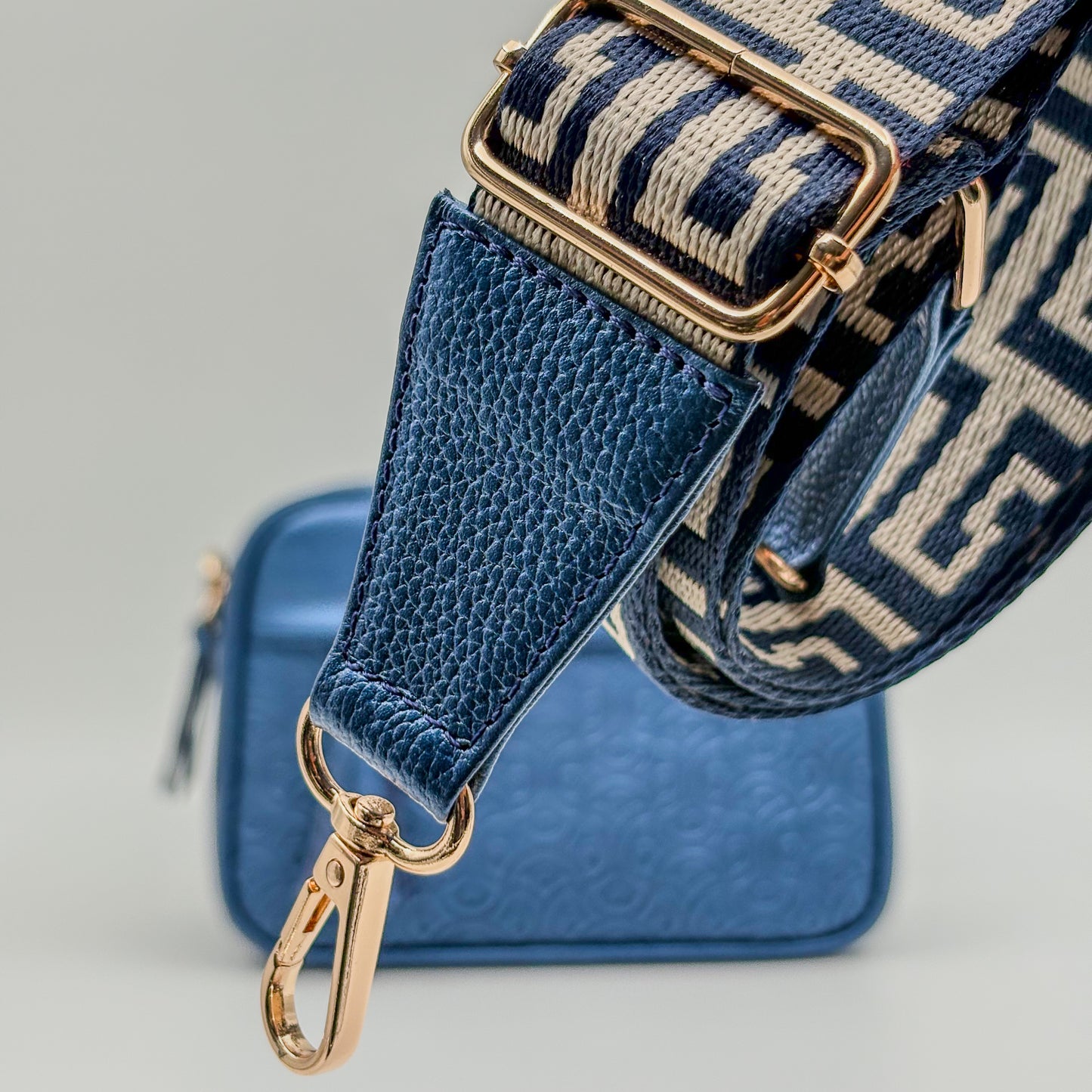 Crossbodies Metalizados