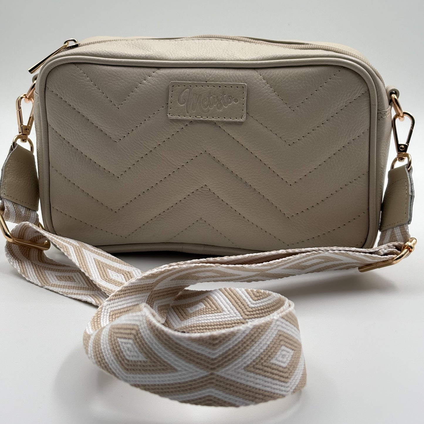 Crossbody crema
