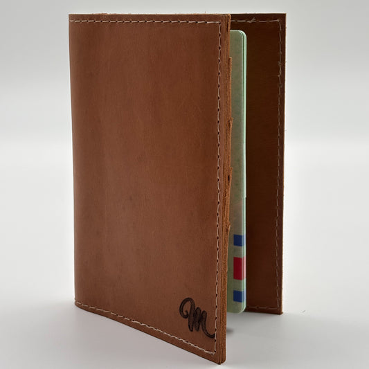 Portapasaporte modelo Nómada color camel